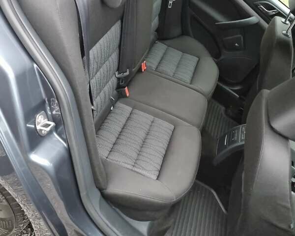 Сірий Шкода Октавія, об'ємом двигуна 2 л та пробігом 245 тис. км за 9200 $, фото 25 на Automoto.ua