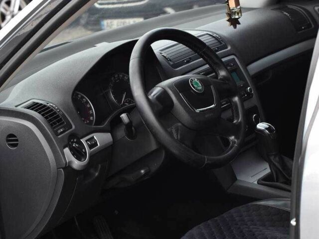 Серый Шкода Октавия, объемом двигателя 1.9 л и пробегом 192 тыс. км за 7350 $, фото 7 на Automoto.ua