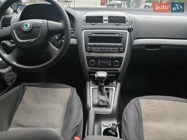 Серый Шкода Октавия, объемом двигателя 1.8 л и пробегом 132 тыс. км за 7900 $, фото 19 на Automoto.ua