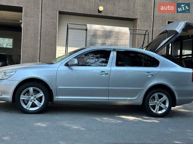 Серый Шкода Октавия, объемом двигателя 1.8 л и пробегом 174 тыс. км за 12800 $, фото 20 на Automoto.ua