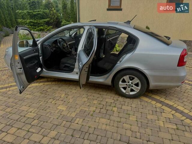 Серый Шкода Октавия, объемом двигателя 1.8 л и пробегом 263 тыс. км за 7200 $, фото 9 на Automoto.ua