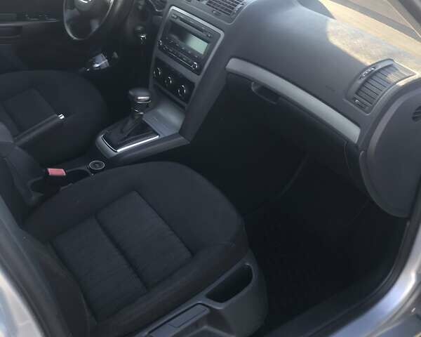 Шкода Октавия 2012 в Арцизе на Automoto.ua Серый Шкода Октавия, объемом двигателя 1.8 л и пробегом 179 тыс. км за 8500 $, фото 14 на Automoto.ua