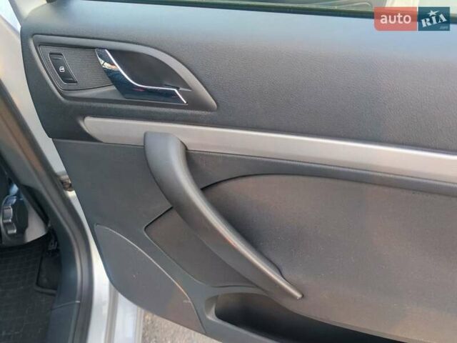Серый Шкода Октавия, объемом двигателя 1.6 л и пробегом 235 тыс. км за 8750 $, фото 36 на Automoto.ua