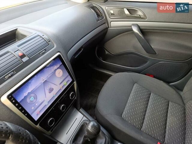 Серый Шкода Октавия, объемом двигателя 1.6 л и пробегом 333 тыс. км за 6950 $, фото 24 на Automoto.ua