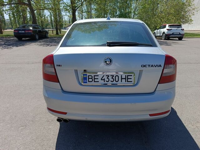 Серый Шкода Октавия, объемом двигателя 1.8 л и пробегом 202 тыс. км за 8700 $, фото 1 на Automoto.ua