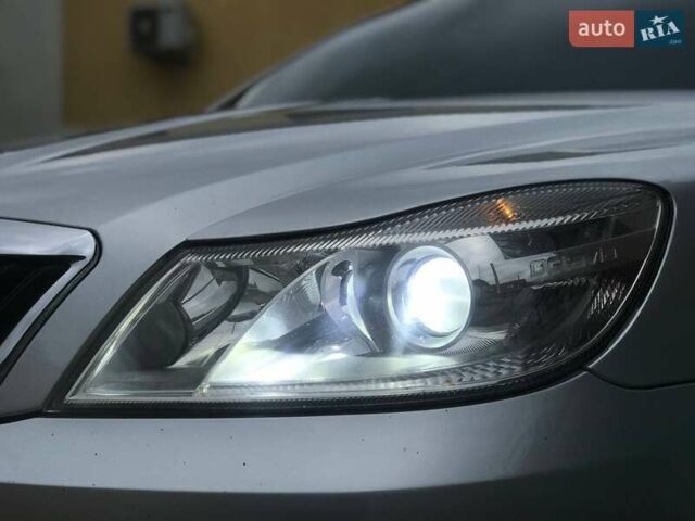 Сірий Шкода Октавія, об'ємом двигуна 1.6 л та пробігом 271 тис. км за 9400 $, фото 6 на Automoto.ua