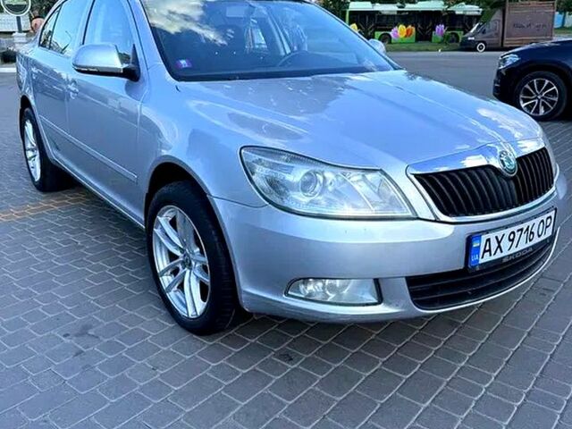Сірий Шкода Октавія, об'ємом двигуна 1.9 л та пробігом 299 тис. км за 8200 $, фото 8 на Automoto.ua