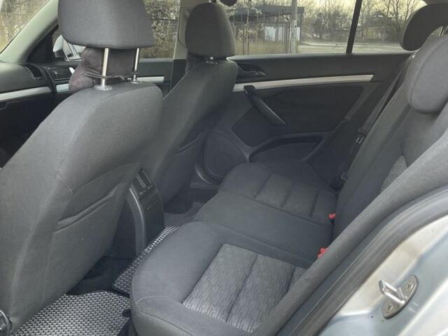 Сірий Шкода Октавія, об'ємом двигуна 1.8 л та пробігом 250 тис. км за 8550 $, фото 10 на Automoto.ua