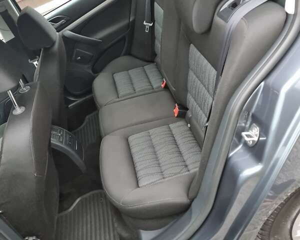 Сірий Шкода Октавія, об'ємом двигуна 2 л та пробігом 245 тис. км за 9200 $, фото 26 на Automoto.ua