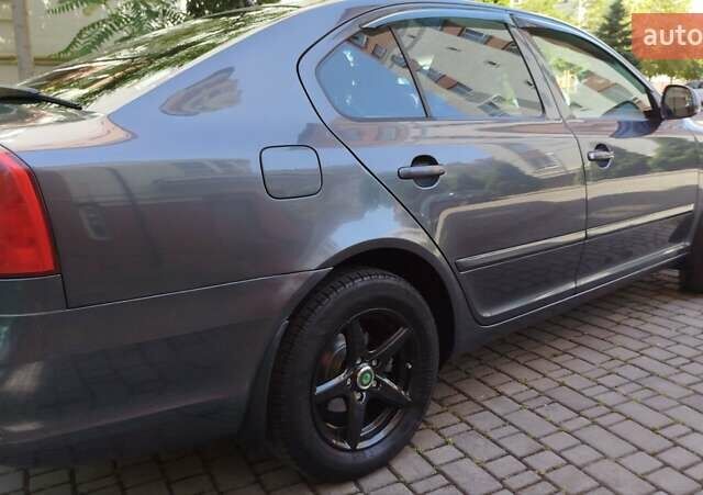 Шкода Октавія 2012 у Івано-Франківську на Automoto.ua Сірий Шкода Октавія, об'ємом двигуна 1.9 л та пробігом 195 тис. км за 8500 $, фото 4 на Automoto.ua