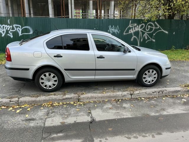 Шкода Октавія 2012 у Києві на Automoto.ua Сірий Шкода Октавія, об'ємом двигуна 1.6 л та пробігом 205 тис. км за 7000 $, фото 7 на Automoto.ua