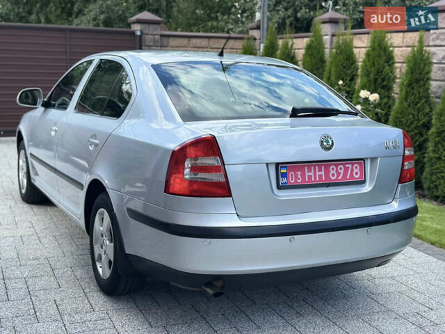 Сірий Шкода Октавія, об'ємом двигуна 1.6 л та пробігом 200 тис. км за 7800 $, фото 9 на Automoto.ua