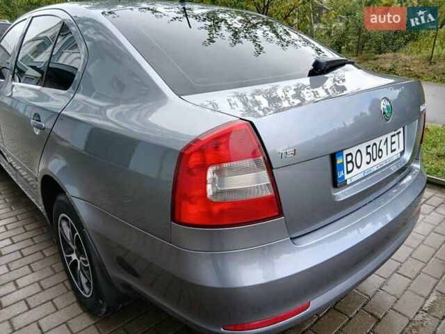 Серый Шкода Октавия, объемом двигателя 1.8 л и пробегом 160 тыс. км за 7899 $, фото 3 на Automoto.ua