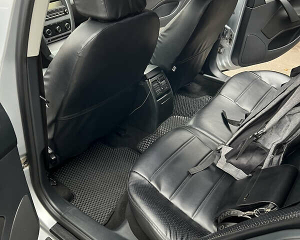 Сірий Шкода Октавія, об'ємом двигуна 1.8 л та пробігом 284 тис. км за 7999 $, фото 9 на Automoto.ua