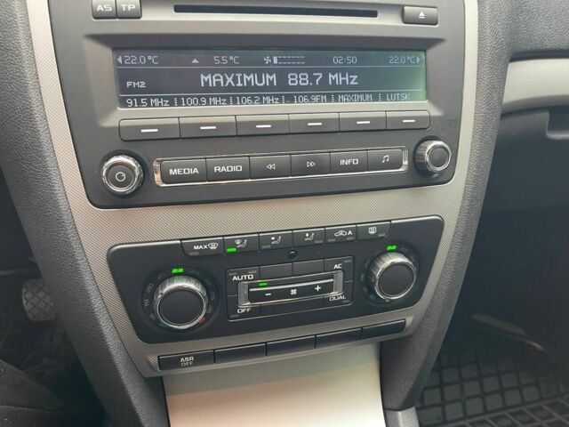 Серый Шкода Октавия, объемом двигателя 1.8 л и пробегом 174 тыс. км за 7500 $, фото 3 на Automoto.ua