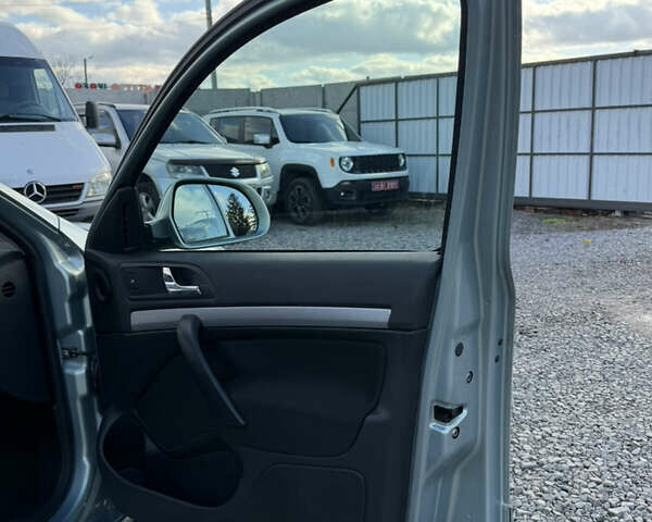 Серый Шкода Октавия, объемом двигателя 1.6 л и пробегом 246 тыс. км за 7999 $, фото 25 на Automoto.ua