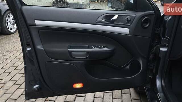 Серый Шкода Октавия, объемом двигателя 1.8 л и пробегом 188 тыс. км за 6700 $, фото 8 на Automoto.ua