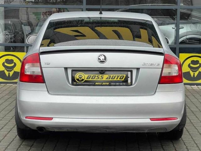 Серый Шкода Октавия, объемом двигателя 1.6 л и пробегом 210 тыс. км за 8500 $, фото 5 на Automoto.ua