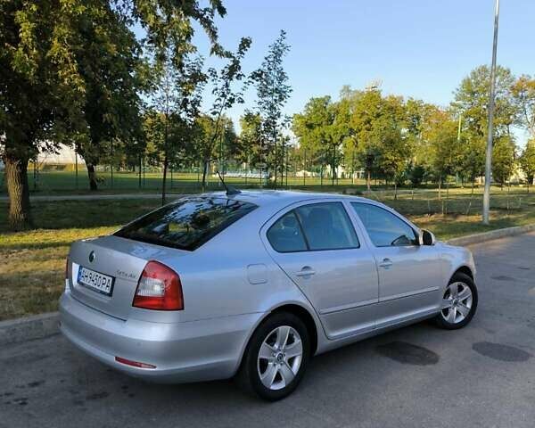 Серый Шкода Октавия, объемом двигателя 1.6 л и пробегом 235 тыс. км за 8750 $, фото 7 на Automoto.ua