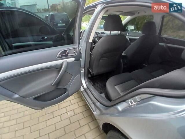Серый Шкода Октавия, объемом двигателя 1.8 л и пробегом 160 тыс. км за 7899 $, фото 12 на Automoto.ua