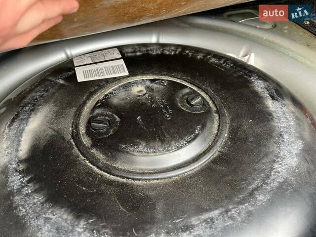 Сірий Шкода Октавія, об'ємом двигуна 1.6 л та пробігом 211 тис. км за 9400 $, фото 28 на Automoto.ua