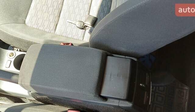 Серый Шкода Октавия, объемом двигателя 1.6 л и пробегом 192 тыс. км за 8600 $, фото 4 на Automoto.ua