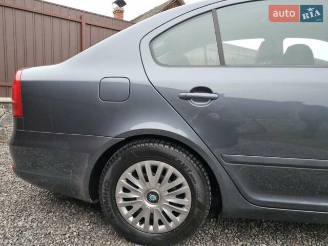 Сірий Шкода Октавія, об'ємом двигуна 2 л та пробігом 245 тис. км за 9200 $, фото 12 на Automoto.ua