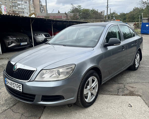 Серый Шкода Октавия, объемом двигателя 1.6 л и пробегом 170 тыс. км за 7000 $, фото 3 на Automoto.ua