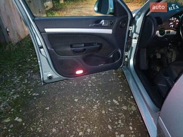 Серый Шкода Октавия, объемом двигателя 1.2 л и пробегом 183 тыс. км за 9000 $, фото 18 на Automoto.ua