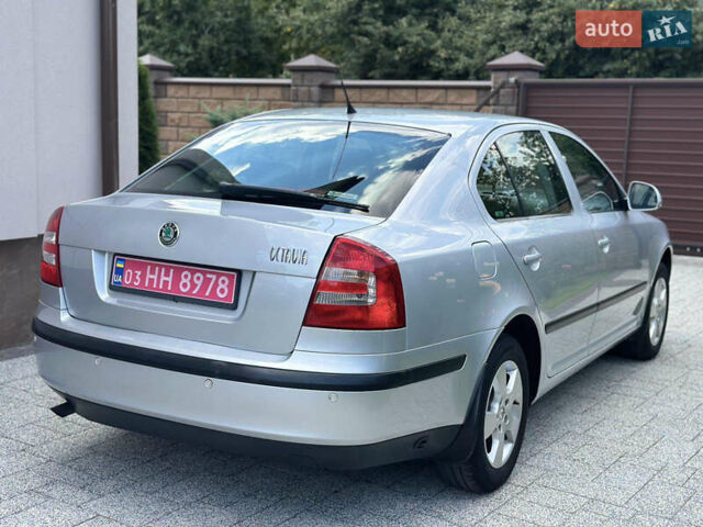 Сірий Шкода Октавія, об'ємом двигуна 1.6 л та пробігом 200 тис. км за 7800 $, фото 8 на Automoto.ua