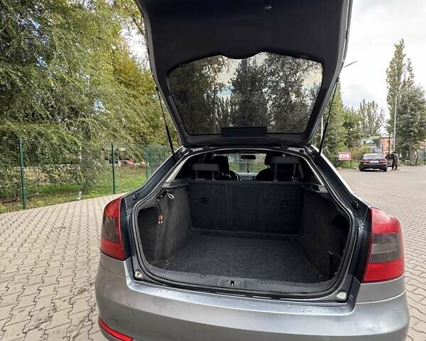 Серый Шкода Октавия, объемом двигателя 1.9 л и пробегом 193 тыс. км за 7000 $, фото 16 на Automoto.ua