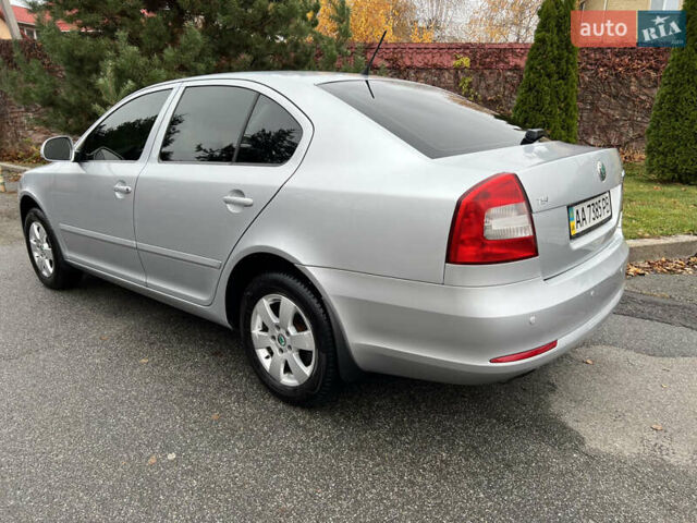Сірий Шкода Октавія, об'ємом двигуна 1.8 л та пробігом 101 тис. км за 8950 $, фото 6 на Automoto.ua