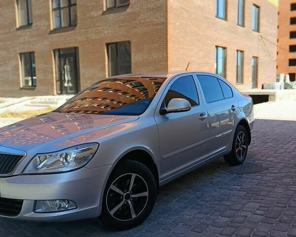 Сірий Шкода Октавія, об'ємом двигуна 1.8 л та пробігом 148 тис. км за 9200 $, фото 2 на Automoto.ua
