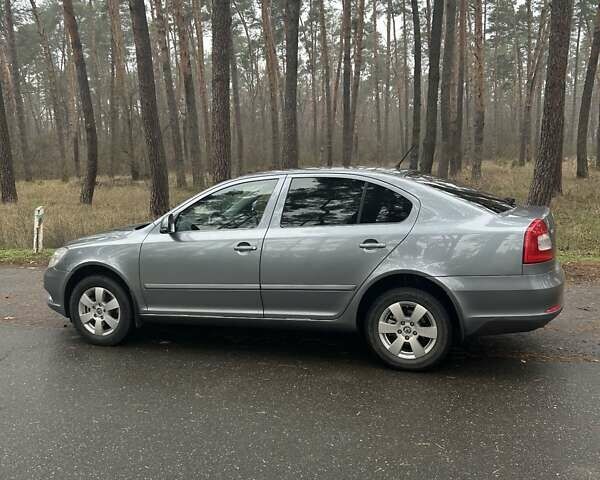 Сірий Шкода Октавія, об'ємом двигуна 1.8 л та пробігом 256 тис. км за 10500 $, фото 8 на Automoto.ua