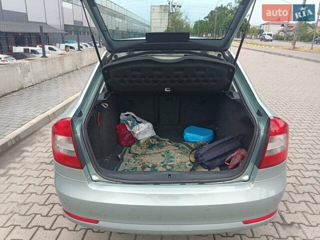 Серый Шкода Октавия, объемом двигателя 1.2 л и пробегом 183 тыс. км за 9000 $, фото 8 на Automoto.ua
