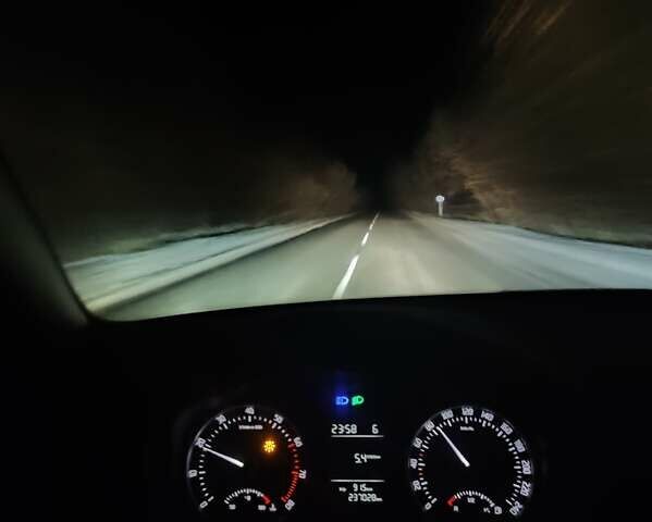 Серый Шкода Октавия, объемом двигателя 1.8 л и пробегом 269 тыс. км за 7300 $, фото 10 на Automoto.ua