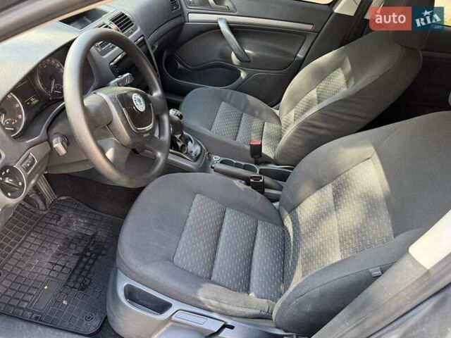 Серый Шкода Октавия, объемом двигателя 1.6 л и пробегом 173 тыс. км за 7700 $, фото 15 на Automoto.ua