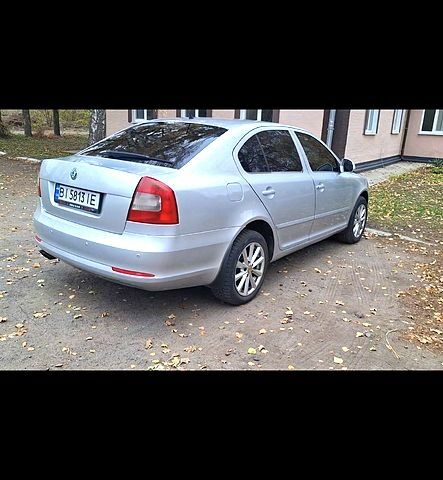 Серый Шкода Октавия, объемом двигателя 1.8 л и пробегом 187 тыс. км за 8000 $, фото 5 на Automoto.ua