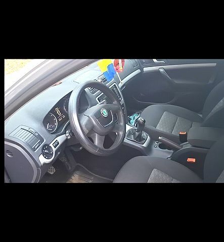 Серый Шкода Октавия, объемом двигателя 1.8 л и пробегом 187 тыс. км за 8000 $, фото 3 на Automoto.ua
