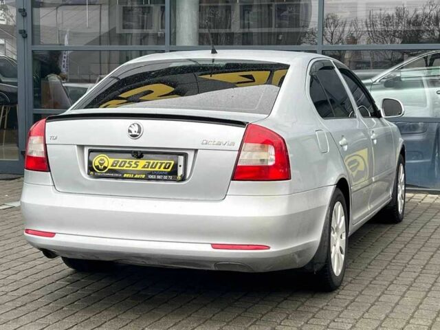 Серый Шкода Октавия, объемом двигателя 1.6 л и пробегом 210 тыс. км за 8500 $, фото 6 на Automoto.ua