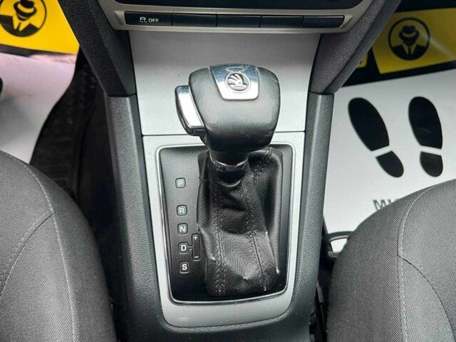 Серый Шкода Октавия, объемом двигателя 1.6 л и пробегом 210 тыс. км за 8500 $, фото 12 на Automoto.ua