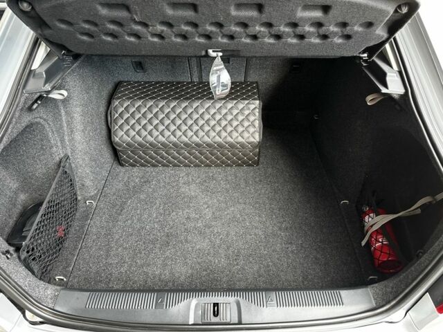 Серый Шкода Октавия, объемом двигателя 1.8 л и пробегом 370 тыс. км за 8200 $, фото 4 на Automoto.ua