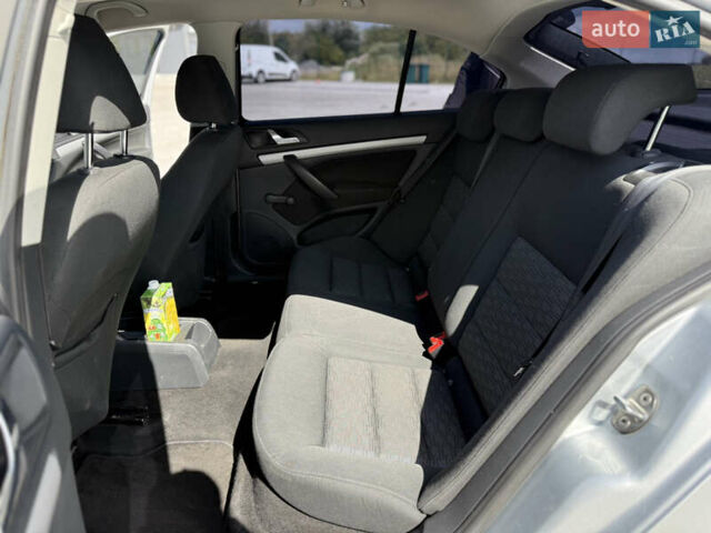 Сірий Шкода Октавія, об'ємом двигуна 0 л та пробігом 252 тис. км за 7499 $, фото 15 на Automoto.ua