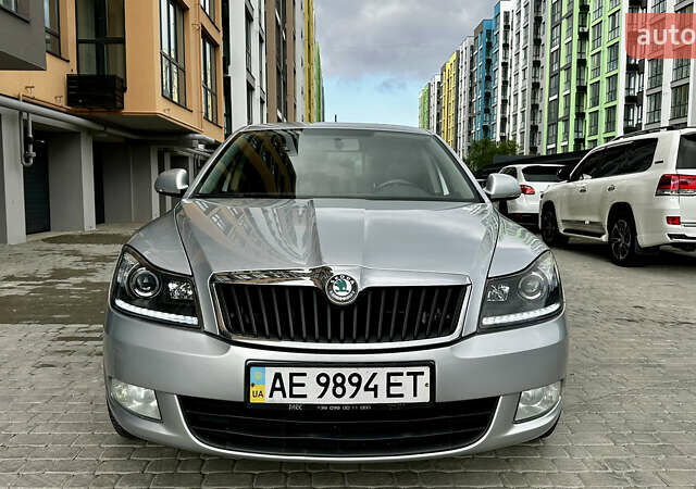 Сірий Шкода Октавія, об'ємом двигуна 1.8 л та пробігом 370 тис. км за 8200 $, фото 10 на Automoto.ua