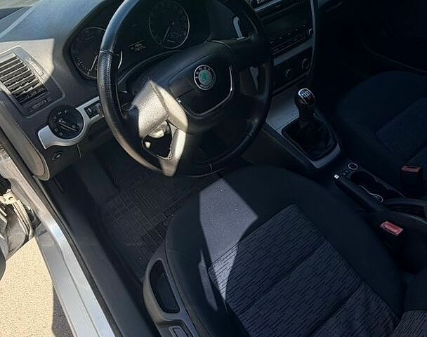 Сірий Шкода Октавія, об'ємом двигуна 1.6 л та пробігом 258 тис. км за 6950 $, фото 14 на Automoto.ua
