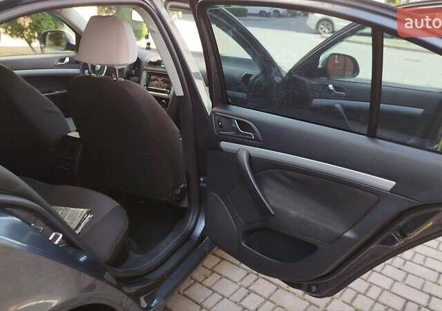 Шкода Октавія 2012 у Івано-Франківську на Automoto.ua Сірий Шкода Октавія, об'ємом двигуна 1.9 л та пробігом 195 тис. км за 8500 $, фото 8 на Automoto.ua