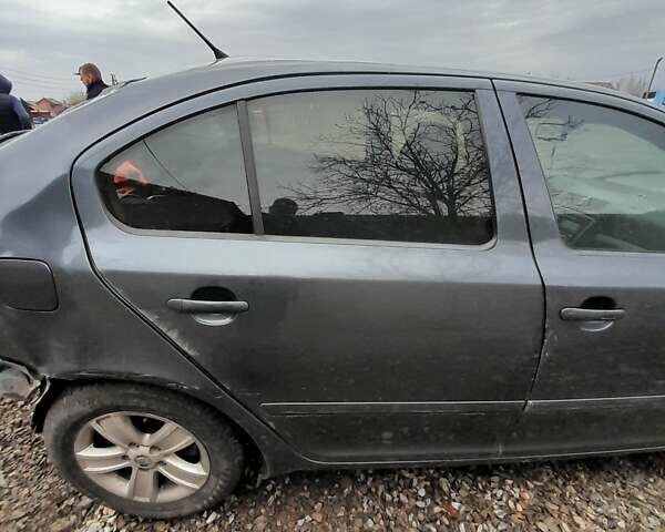 Сірий Шкода Октавія, об'ємом двигуна 1.6 л та пробігом 301 тис. км за 2500 $, фото 14 на Automoto.ua