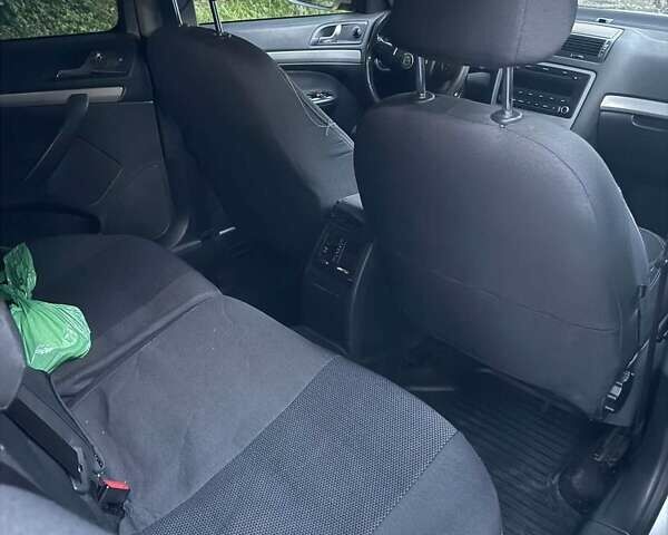 Серый Шкода Октавия, объемом двигателя 1.8 л и пробегом 330 тыс. км за 6800 $, фото 4 на Automoto.ua