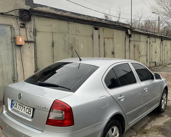 Сірий Шкода Октавія, об'ємом двигуна 1.8 л та пробігом 250 тис. км за 7000 $, фото 4 на Automoto.ua