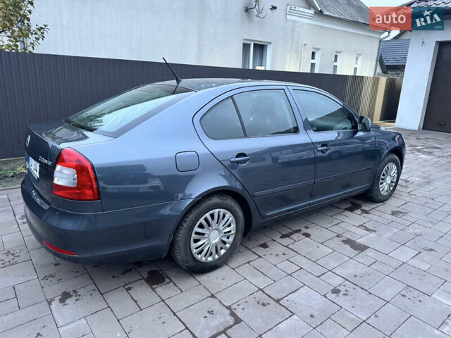 Сірий Шкода Октавія, об'ємом двигуна 2 л та пробігом 244 тис. км за 9400 $, фото 4 на Automoto.ua